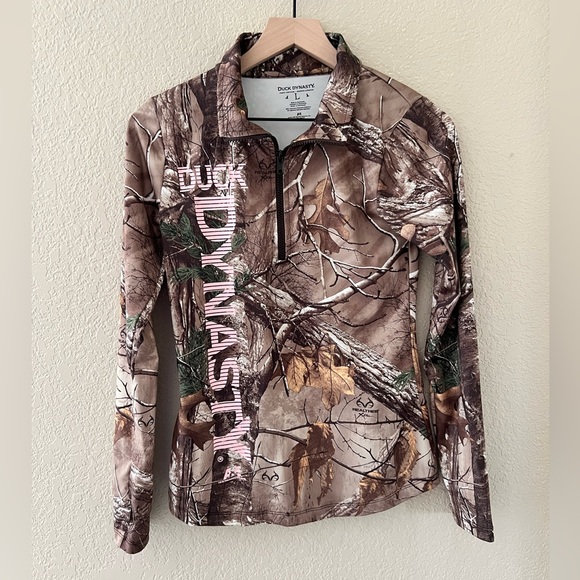 A & E Other - Duck Dynasty Girl REALTREE Camo Sz L Long Sleeve